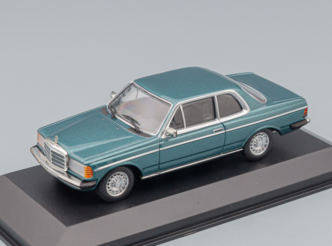 MERCEDES-BENZ W123 Coupe (1976), green metallic