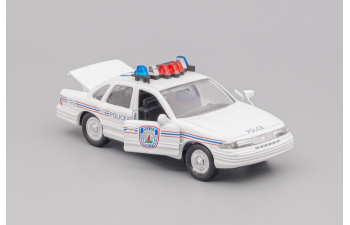 FORD Crown Victoria Richmond Police, white