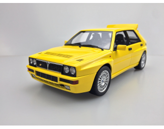 Lancia Delta Integrale Evolution II (yellow)