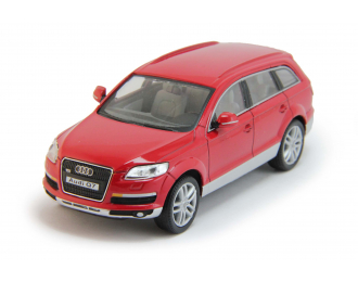 AUDI Q7, red