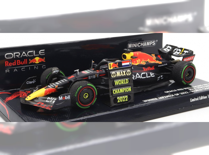 RED BULL F1 Rb18 Team Oracle Red Bull Racing №1 World Champion Winner Japan Gp With Pit Board (2022) Max Verstappen, Matt Blue Yellow Red