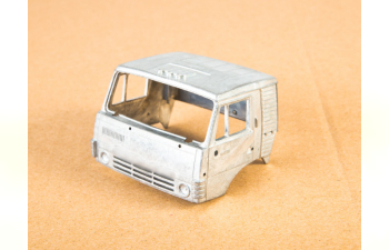 Сборная модель Камский грузовик 54112 с полуприцепом ТЦ-11