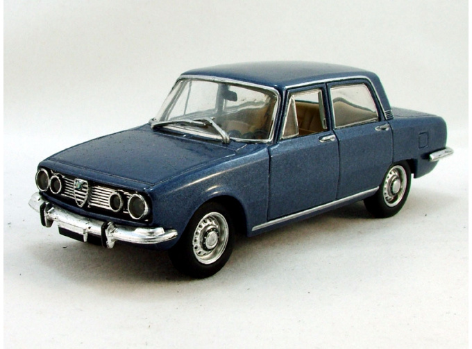 ALFA ROMEO 1750 (1968), blue pervinca