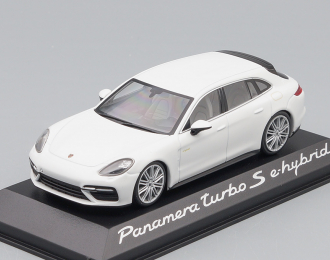 PORSCHE Panamera Turbo S E-Hybrid Sport Turismo, white