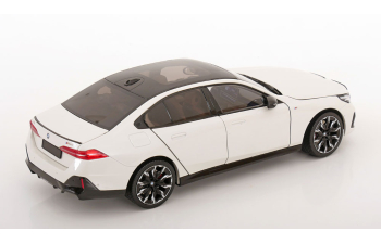 BMW i5 (2023), white metallic