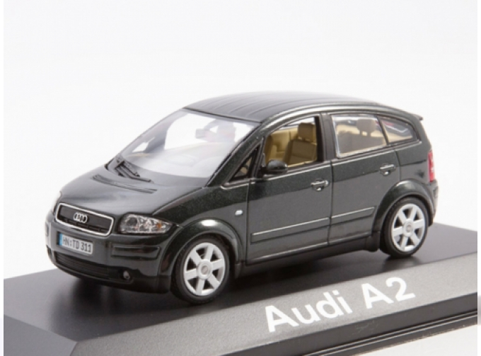 Audi A2 1999 piniengrünmet, dark green