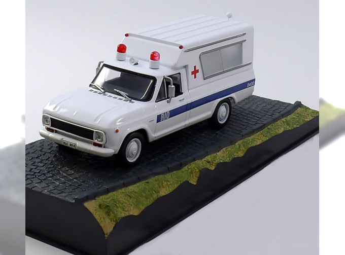 CHEVROLET C-10 Ambulance James Bond Moonraker, white