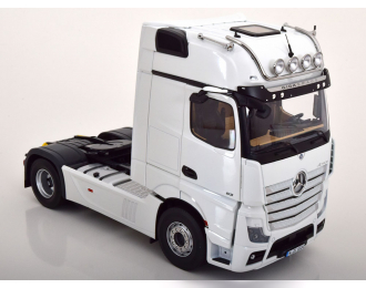 MERCEDES-BENZ Actros Actros 2 1863 Gigaspace 4x2 Mirrorcam Tractor Truck 2-assi with illumination (2018), white