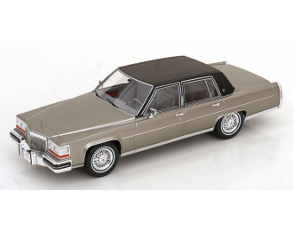 CADILLAC Fleetwood Brougham (1982), dark grey