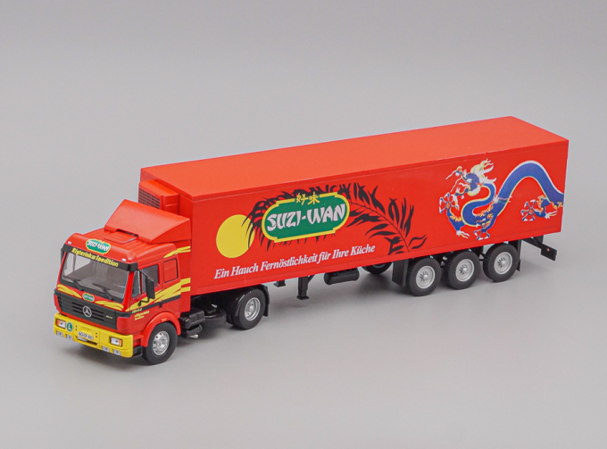MERCEDES-BENZ SK 1844 Tautliner Suzi-Wan, red