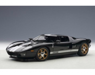 Ford GT 2004 (black / white stripes)