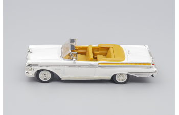 MERCURY Turnpike Cruiser (1957), white