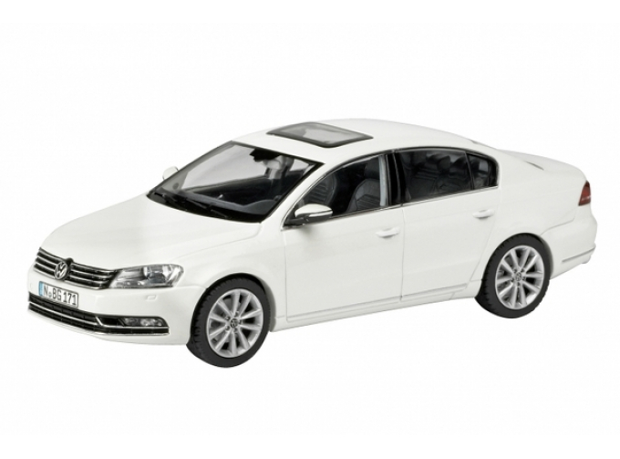 VOLKSWAGEN Passat Limousine B7 (2010), white