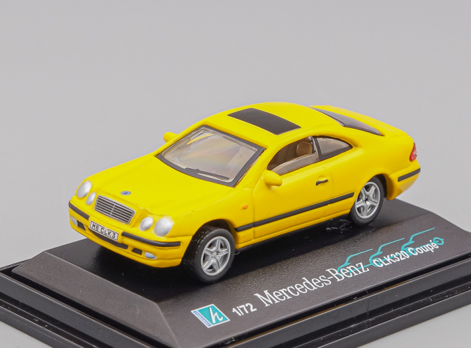 MERCEDES-BENZ CLK320 Coupe, yellow