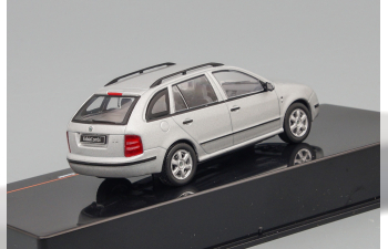 SKODA Fabia Sw Station Wagon (2000), silver