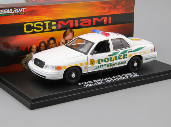 FORD Crown Victoria Police Interceptor "Miami-Dade Police" (из телесериала "Место преступления" (2003), white
