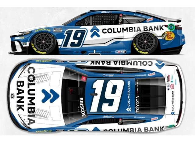 Toyota Camry XSE #19 Chase Briscoe *Columbia Bank*, white/blue 2026