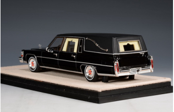 CADILLAC Superior Hearse (катафалк) (1980), Black