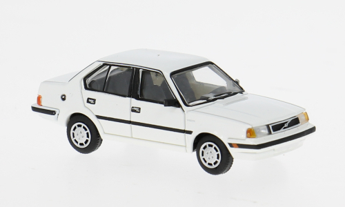 VOLVO 360 (1985), white