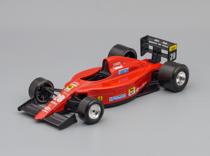 FERRARI 641/2 #28, red