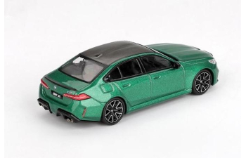 BMW M5 G90 (2024), green 