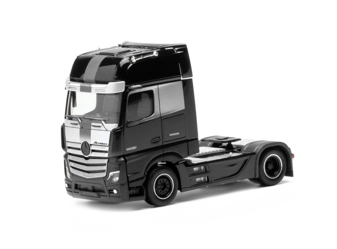 Mercedes Benz Actros Gigaspace Tahač, black