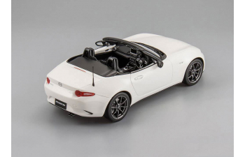 MAZDA Roadster MX-5 (ND), white