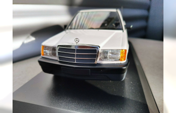 Mercedes-Benz 190E (W201) 1982 белый