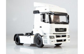 Камский грузовик 5490 седельный тягач, белый