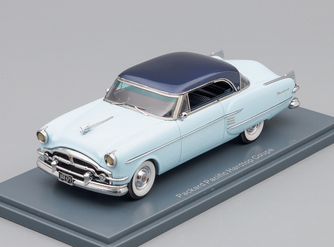 PACKARD PACIFIC Hardtop Coupe 1954, Light Blue/Dark Blue