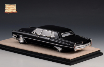 CADILLAC Fleetwood Series 75 Limousine 1968 Black