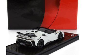 FERRARI Sf90 Xx Stradale (2024), Bianco Cervino - White Black