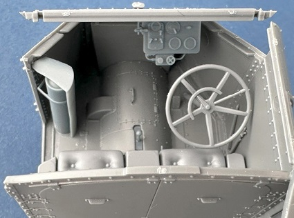 Интерьер салона водителя бронеавтомобиля Гарфорд-Путилов 