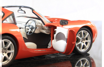 TVR Tuscan S (2003), orange-metallic