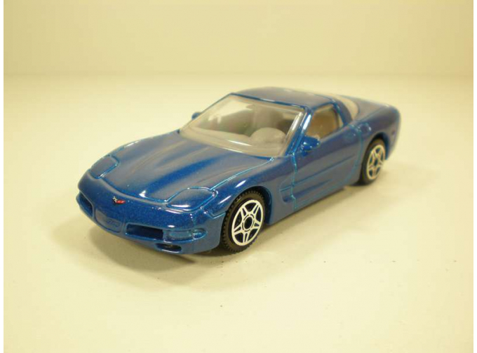 CHEVROLET Corvette (2004), blue