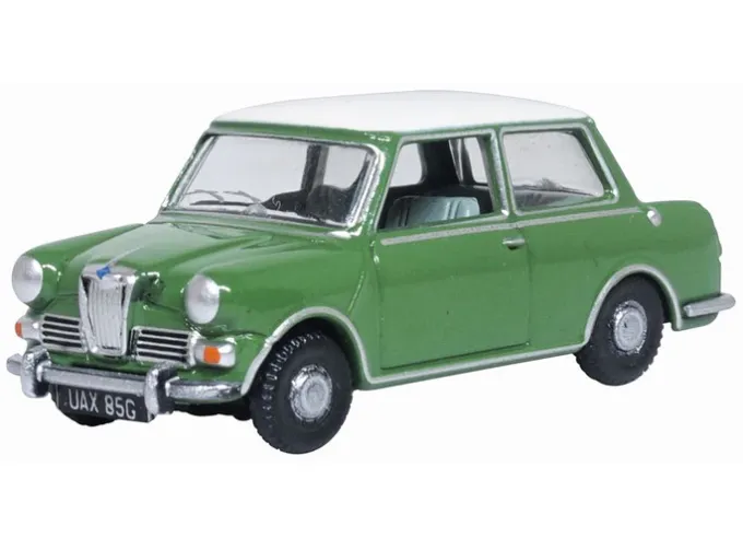 Riley Elf MkIII (1968), green/white