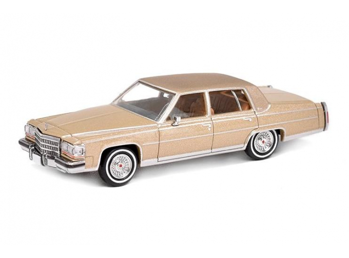 CADILLAC Fleetwood Brougham (1982), beige