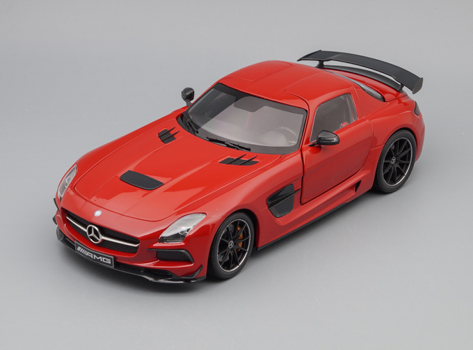 MERCEDES-BENZ SLS AMG 2013, red