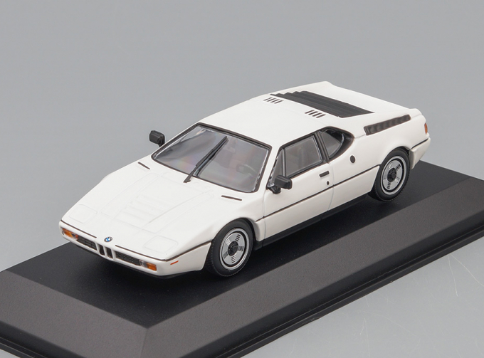 BMW M1 (1979), white