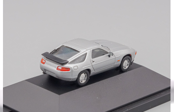 PORSCHE 928 S4, silver