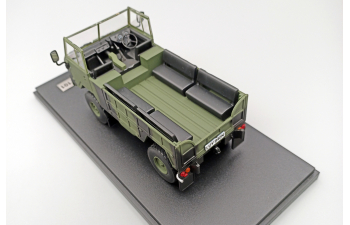 LAND ROVER 101 Forward Cotrol (1968-1978), green / black camouflage