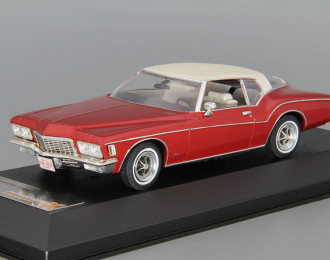 BUICK Riviera Coupe (1971), red with white roof 