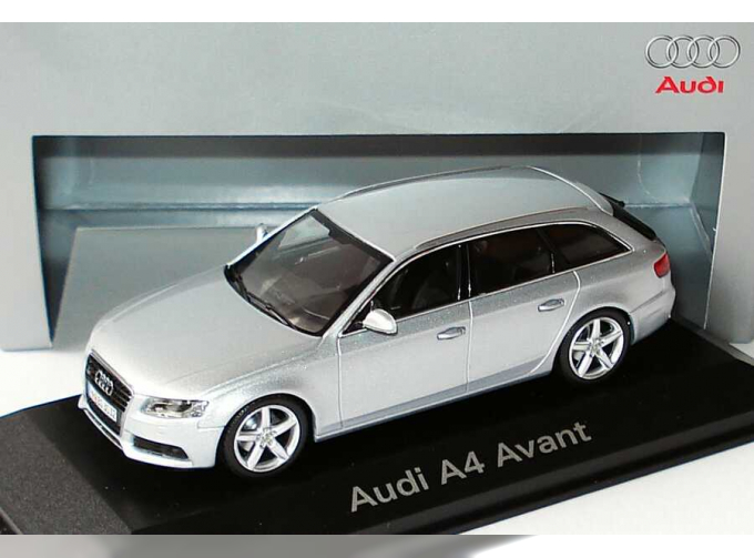 AUDI A4 Avant (B8), silver