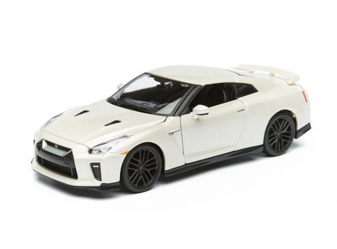 NISSAN GT-R, white