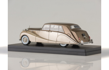 ROLLS-ROYCE Silver Wraith Empress Line by Hooper (1956), beige