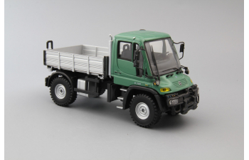 MERCEDES-BENZ Unimog U300, green / silver