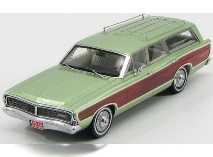 FORD Country Squire Station Wagon 1968, green