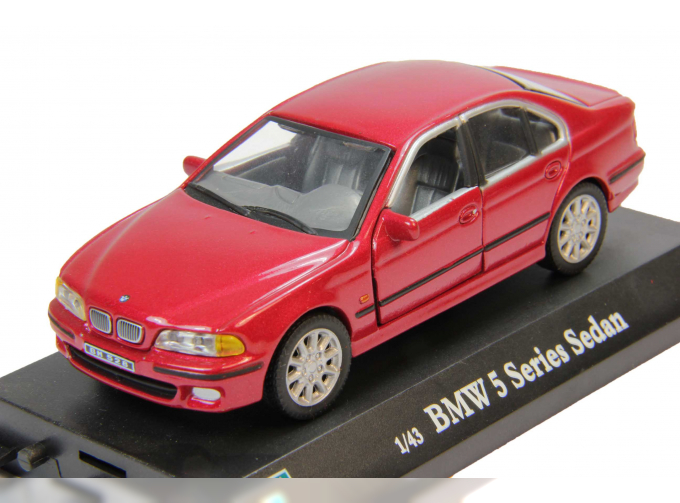 BMW 528i (E39), red