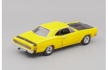 DODGE Coronet Super Bee 1969, yellow / black