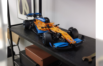 McLAREN Lego Technic - F1 Mcl36 Mercedes Team Mclaren Season 2022 - 1432 Pezzi - 1432 Pieces, Orange Light Blue